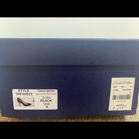 Size 9 never worn Brooks Brothers Stilettos - Picture 3 of 4